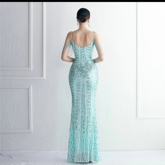 Mint Blue, V Neck, Sleeveless, Strapless, Draped Beads, Sequined Merm… - Picture 3 of 11